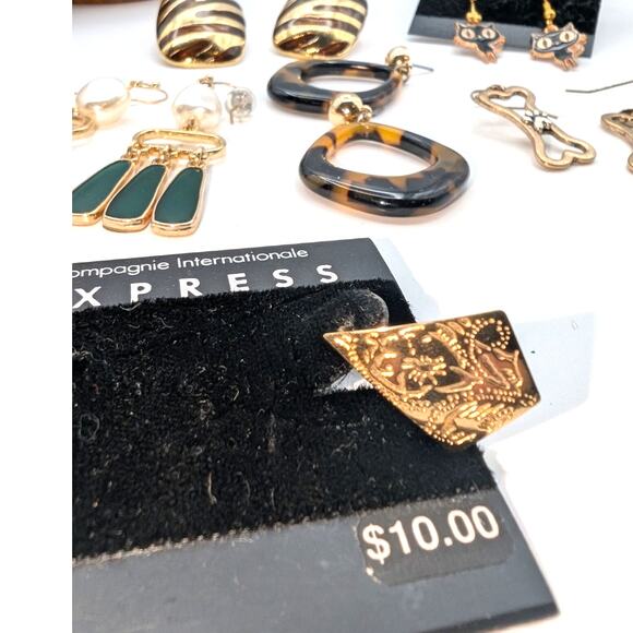 Lot of Twelve Pair Gold Tone Earrings Some NWT - Picture 4 of 9